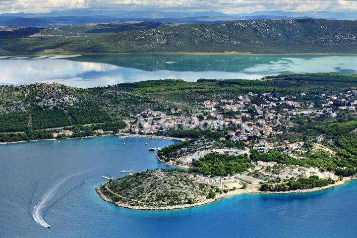Građevinsko zemljište 1.915 m² – Drage (k. o. Pakoštane) Zadar