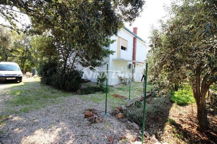 Kuća Vir s velikom okućnicom (južna strana)