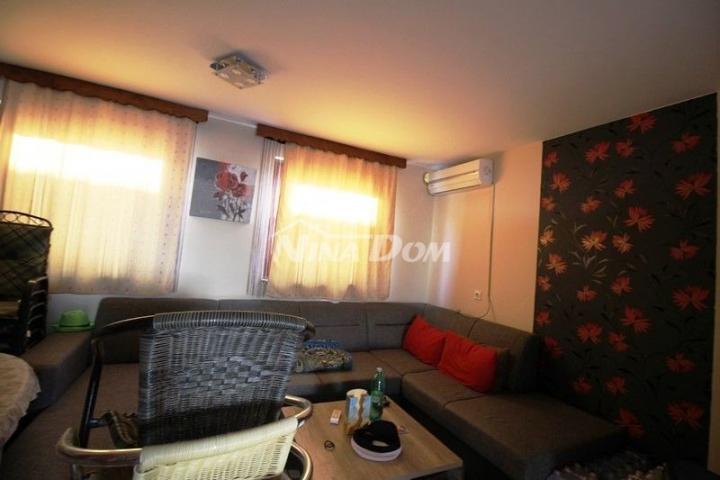 Apartmanska kuća 4 stambene jedinice