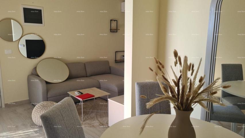 Stan Moderan apartman u bloku F, s dva parkirna mjesta i spremištem, u blizini Umaga!F2