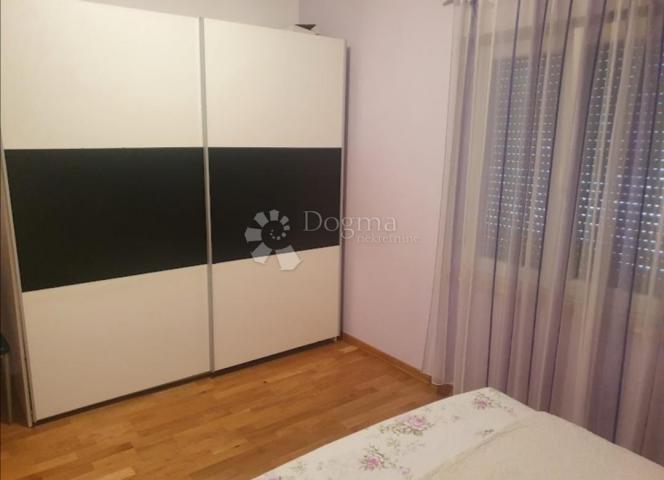 STUPIN ČELINE-ROGOZNICA - apartman  sa predivnim pogledom na more
