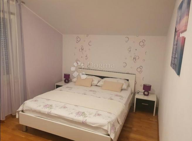 STUPIN ČELINE-ROGOZNICA - apartman  sa predivnim pogledom na more