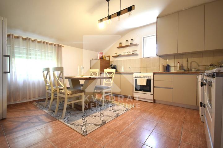 Prodaja, Kuća, Podgorica, Donji Kokoti, 220m2