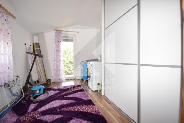 Prodaja, Kuća, Podgorica, Donji Kokoti, 220m2