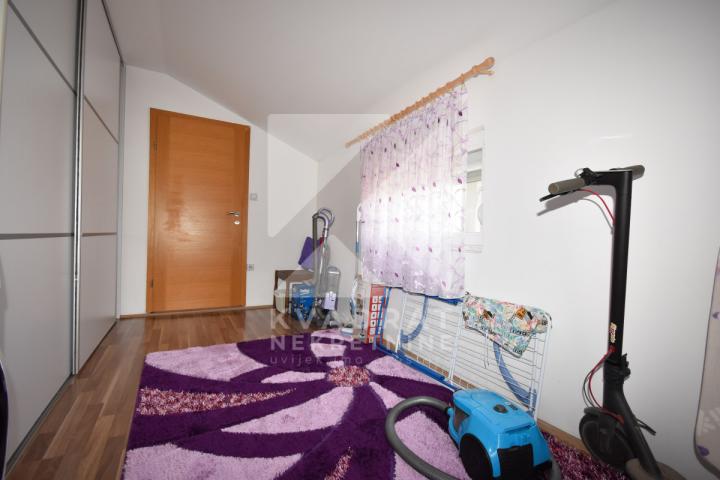 Prodaja, Kuća, Podgorica, Donji Kokoti, 220m2
