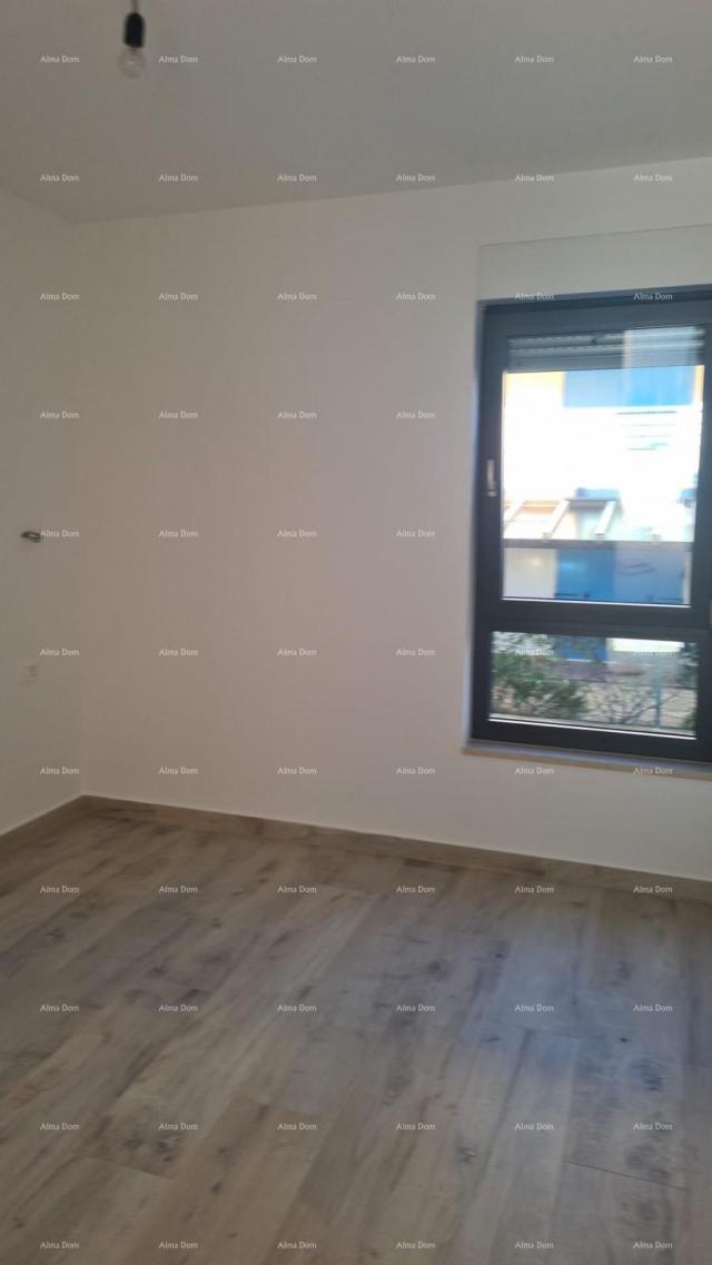 Apartment Modern apartment in block B with two parking spaces, close to Umag! S1