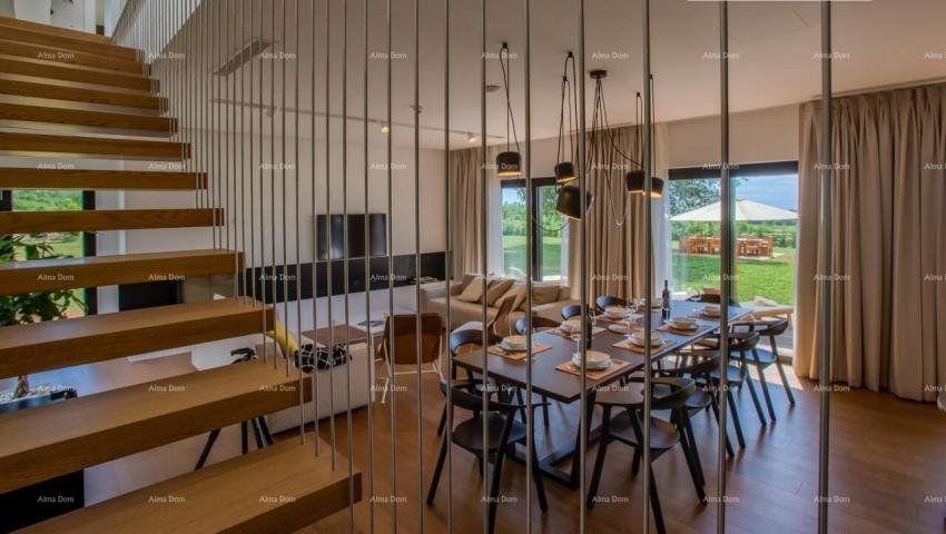 Kuća Prodaje se moderna vila, blizu Poreča