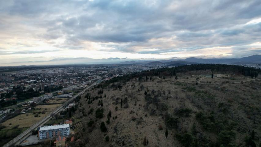 Atraktivno urbanizovano zemljište u Podgorici – Gorica, 4.200 m²