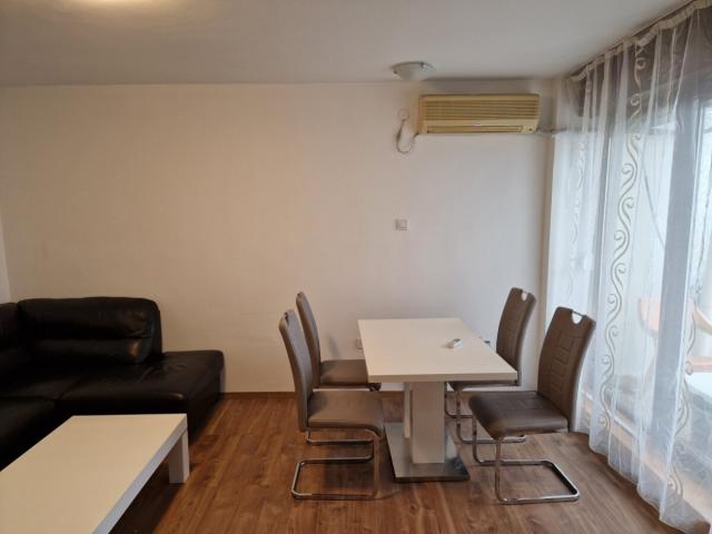 Jednosoban stan, 40m2, Blok 6, IZDAVANJE