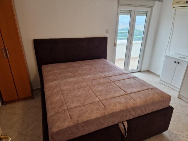 Jednosoban stan, 40m2, Blok 6, IZDAVANJE