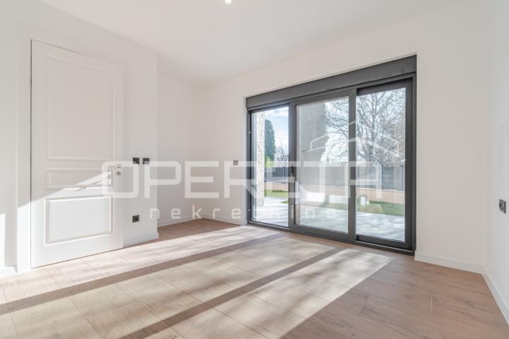 Prodaja, Kuća, Poreč, Poreč, Samostojeća, 210m2