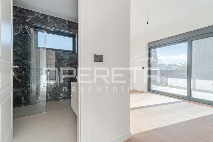Prodaja, Kuća, Poreč, Poreč, Samostojeća, 210m2