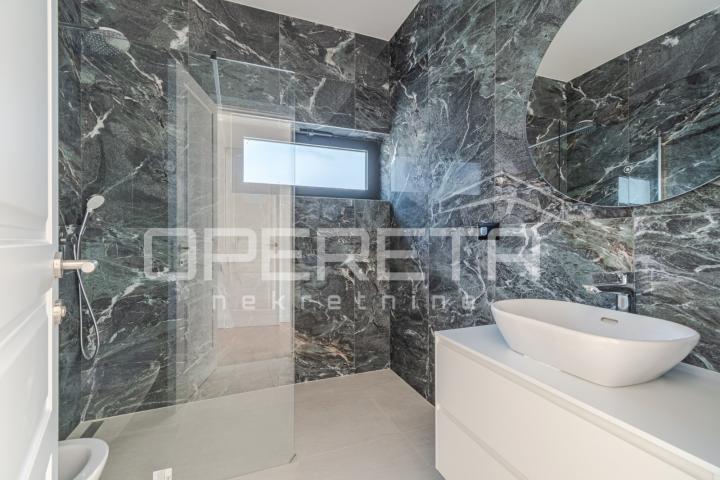 Prodaja, Kuća, Poreč, Poreč, Samostojeća, 210m2