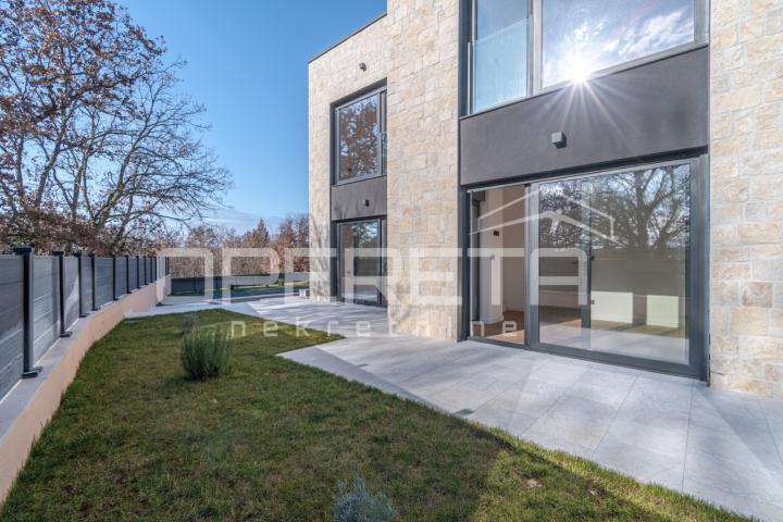 Prodaja, Kuća, Poreč, Poreč, Samostojeća, 210m2