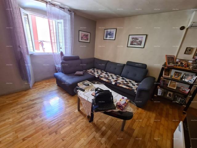 Kuća Kuća, centar Buja, 106 m²
