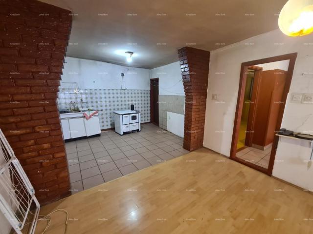 Kuća Kuća, centar Buja, 106 m²