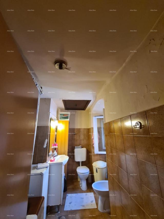 Kuća Kuća, centar Buja, 106 m²