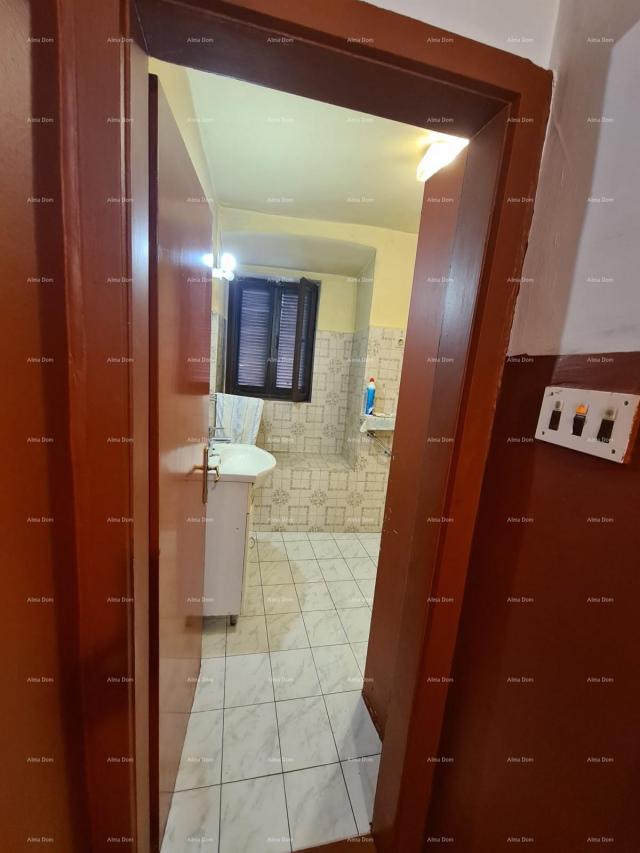 Kuća Kuća, centar Buja, 106 m²
