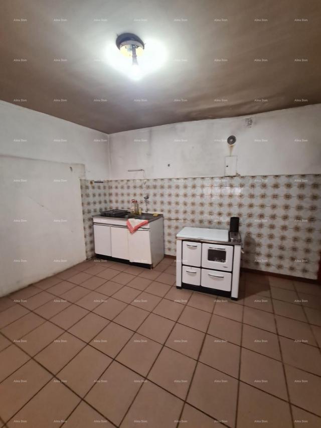 Kuća Kuća, centar Buja, 106 m²
