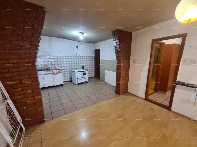 Kuća Kuća, centar Buja, 106 m²