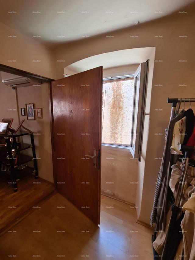 Kuća Kuća, centar Buja, 106 m²