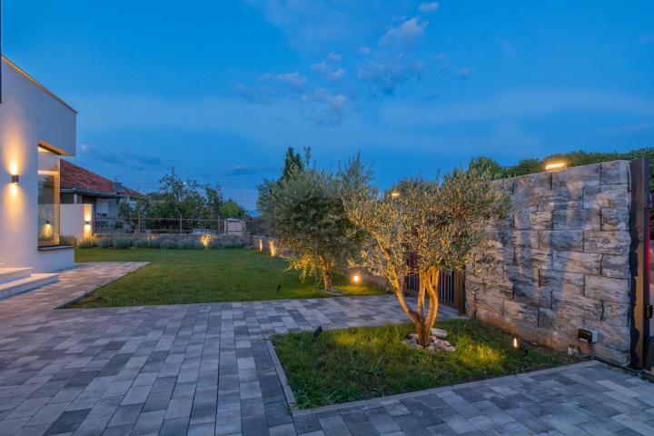 Vila, 182m2, Donja Gorica, Podgorica