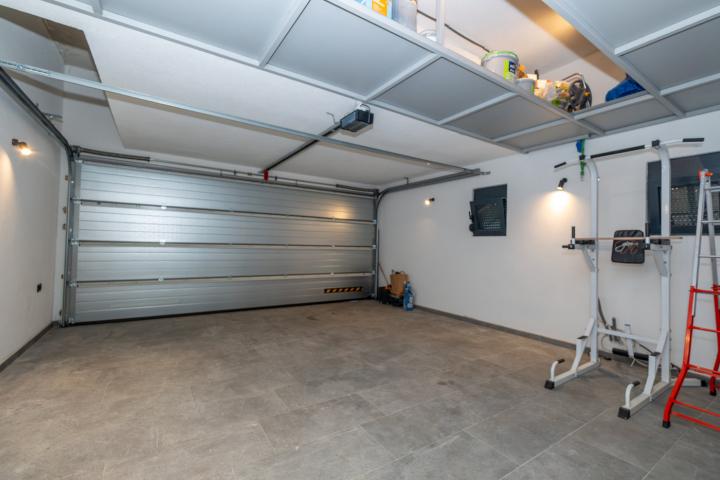 Vila, 182m2, Donja Gorica, Podgorica