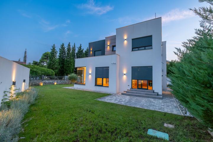 Vila, 182m2, Donja Gorica, Podgorica
