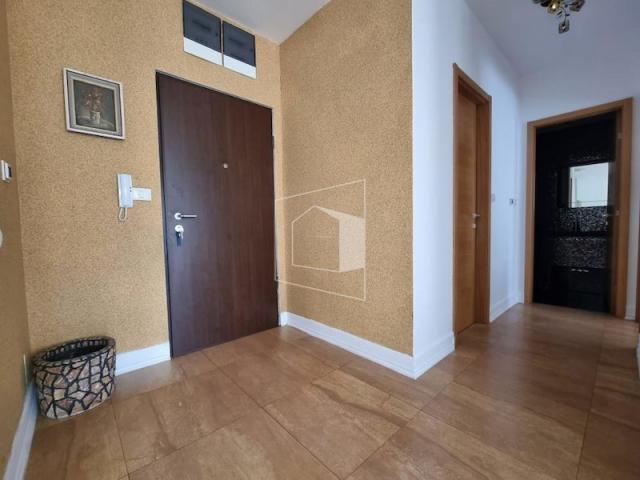 Jednosoban namješten stan, 68m2, City kvart, Podgorica