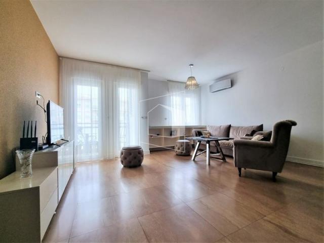 Jednosoban namješten stan, 68m2, City kvart, Podgorica