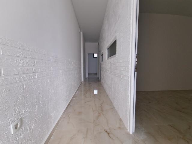 Izdavanje poslovnog prostora 68m² sa tri parking mesta – Centar Budve, Bulevar