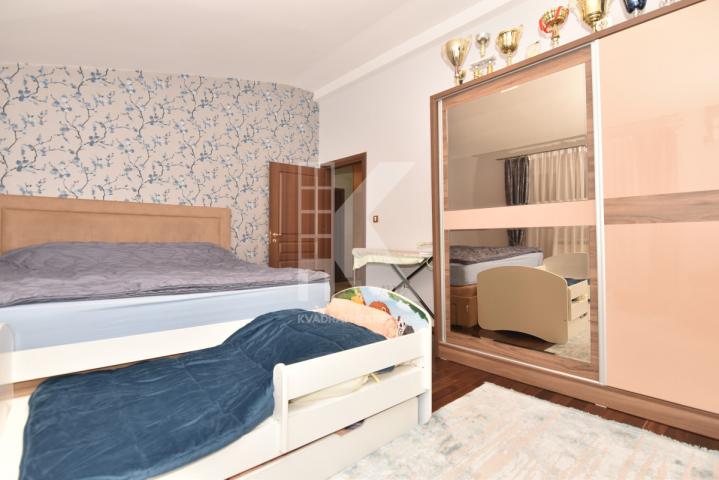 Prodaja, Kuća, Podgorica, Vranići, 175m2