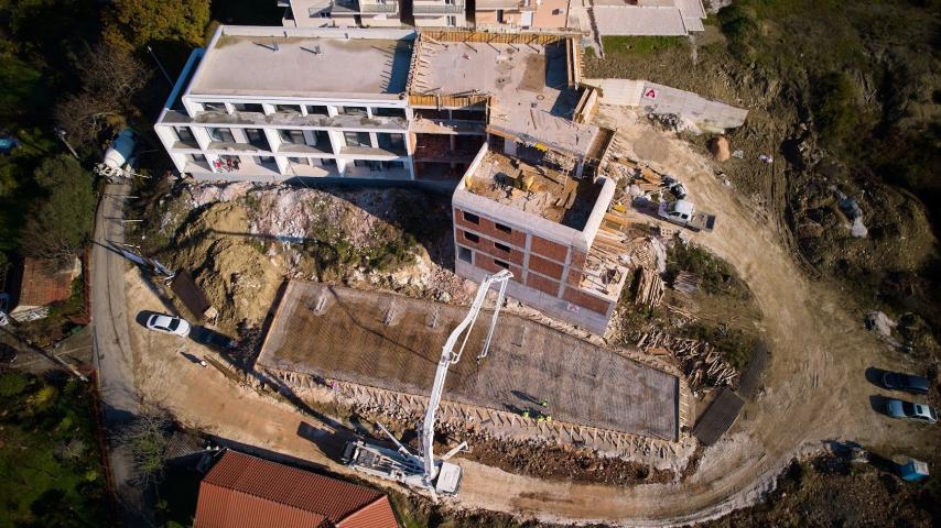 Dupleks apartman 79.72m2 u novom kompleksu sa panoramskim pogledom na more – Tivat