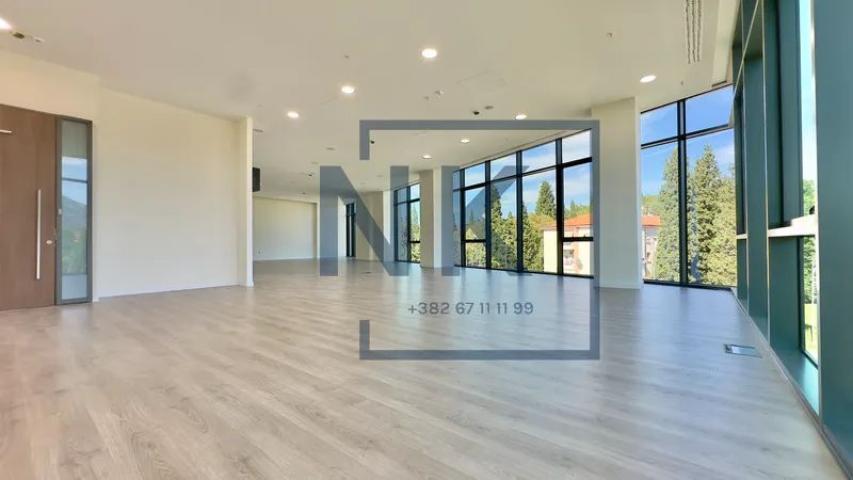 Prodaja | Poslovni prostor | 2542m² | Podgorica, Centar