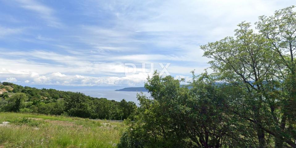ISTRA, BRSEČ - Građevinsko zemljište s nesmetanim panoramskim pogledom na more