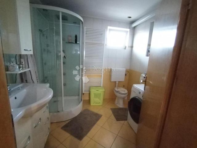 Dvije kuće kod Vrbovca - odlična prilika!