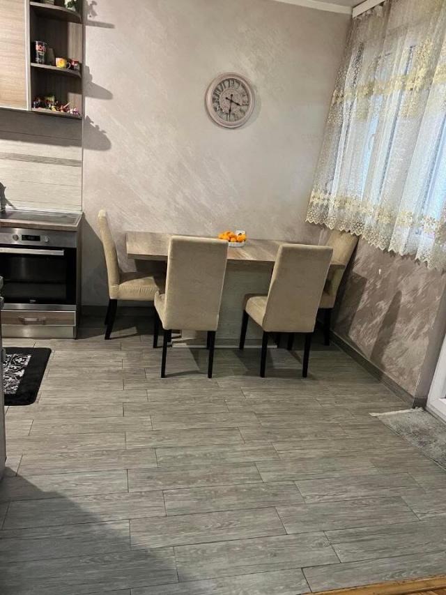 Troiposoban stan, 100m2, Pejton, IZDAVANJE