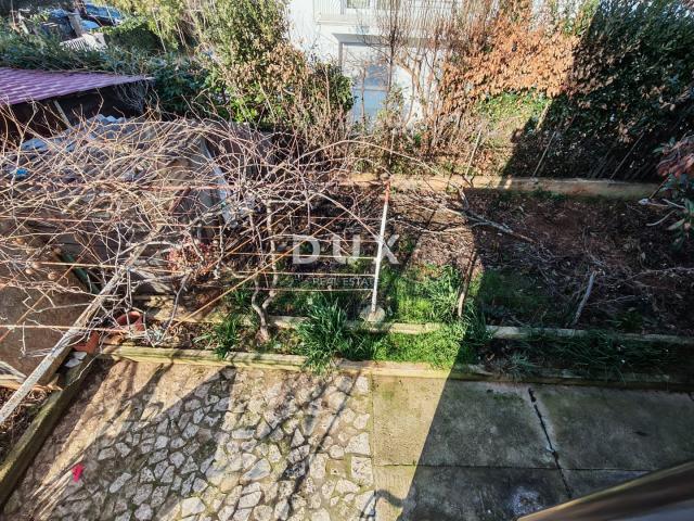 ISTRA, PULA - Samostojeća kuća s okućnicom