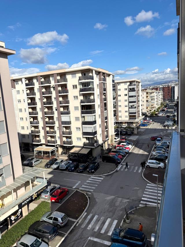 Prodaja luksuzno opremljenog trosobnog stana 72m2 u Podgorici – City Kvart