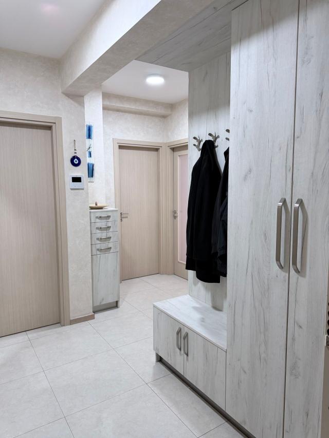 Prodaja luksuzno opremljenog trosobnog stana 72m2 u Podgorici – City Kvart