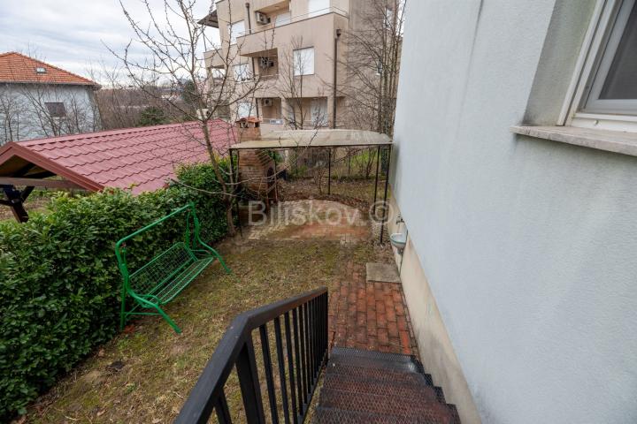 Prodaja, Remete, dvoetažni šesterosobni stan148,50m2 s dva parkirališta