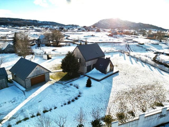 Vila, 204m2, Kučka korita, Podgorica