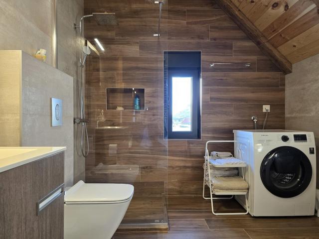 Vila, 204m2, Kučka korita, Podgorica