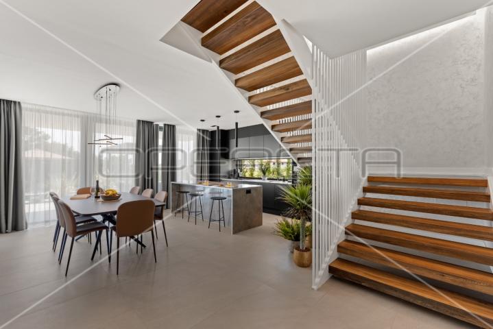 Ekskluzivna vila kraj Poreča s pogledom na more - Villa One