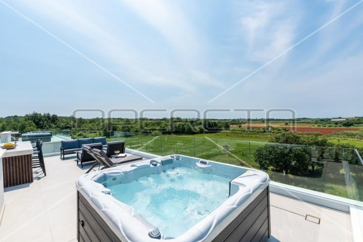Ekskluzivna vila kraj Poreča s pogledom na more - Villa One