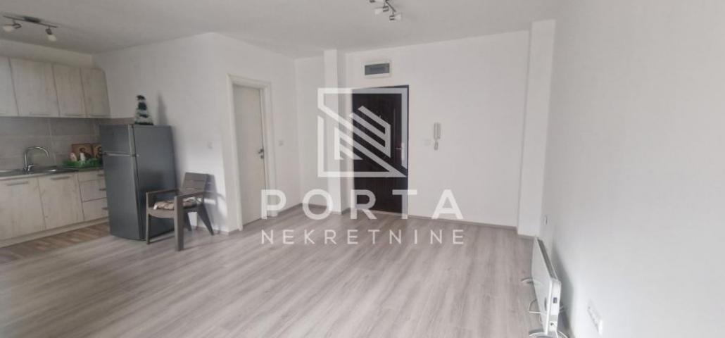 Fotografija stana 10 od 19