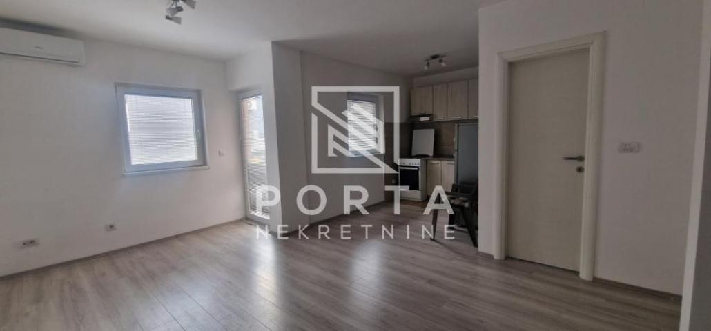 Fotografija stana 1 od 19