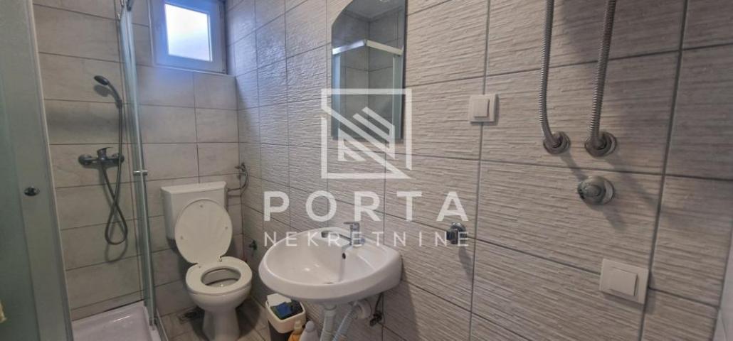 Fotografija stana 14 od 19