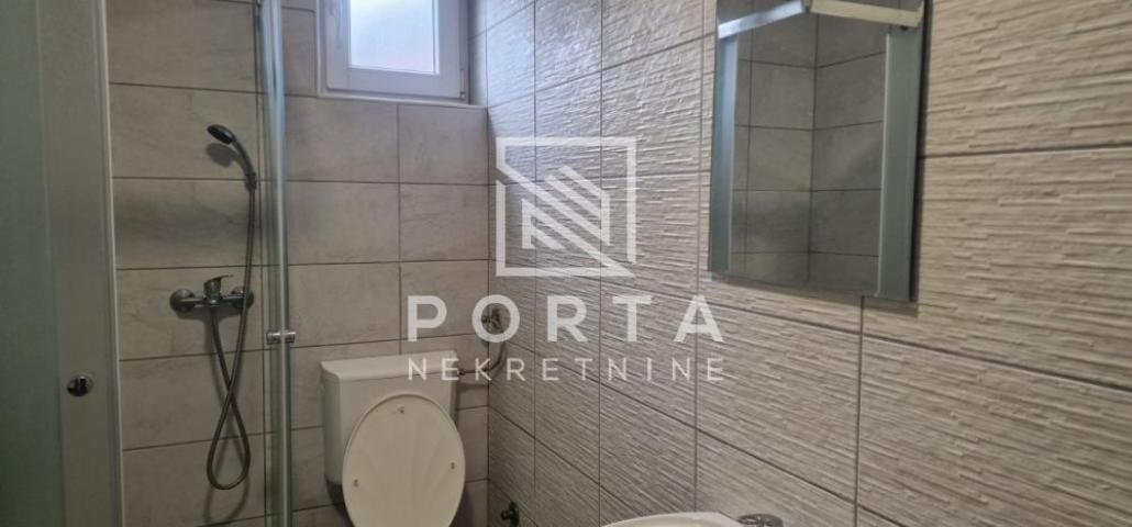 Fotografija stana 16 od 19