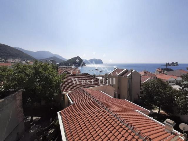 Prodaja kuca sa apartmanima blizu plaze, Petrovac, Budva - objekat 8311 - Crna Gora